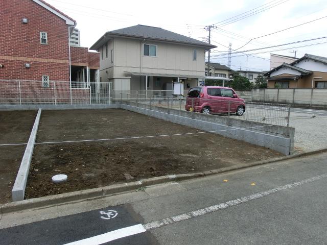 Local appearance photo. Building 2