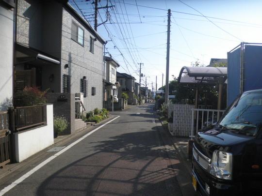 Local photos, including front road. Frontal road