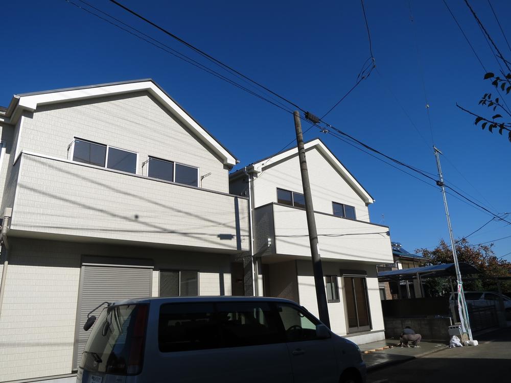 Local appearance photo. Local (11 May 2013) Shooting