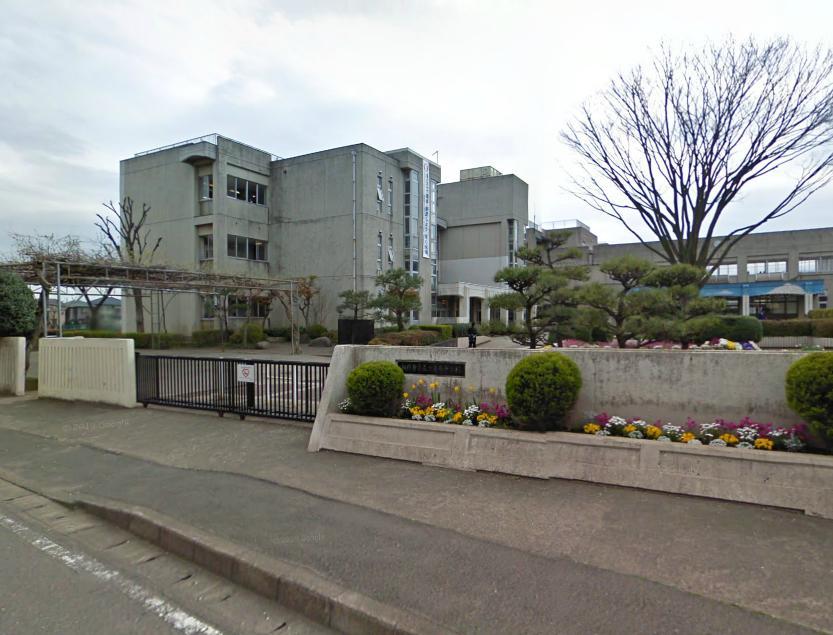Junior high school. 555m to Sagamihara Municipal upper groove Minami Junior High School