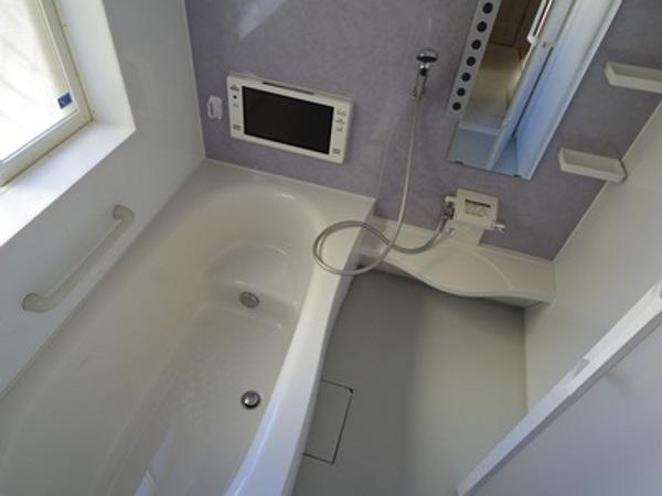 Bathroom. Building 2 Indoor (11 May 2013) Shooting