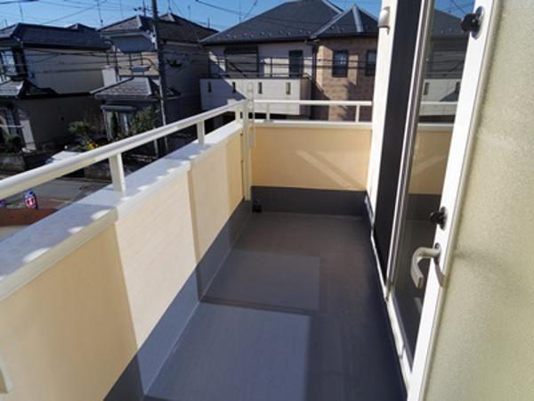 Balcony. Building 2 Local (11 May 2013) Shooting