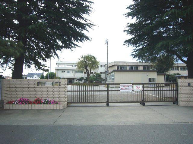 Primary school. Koyo until elementary school 320m