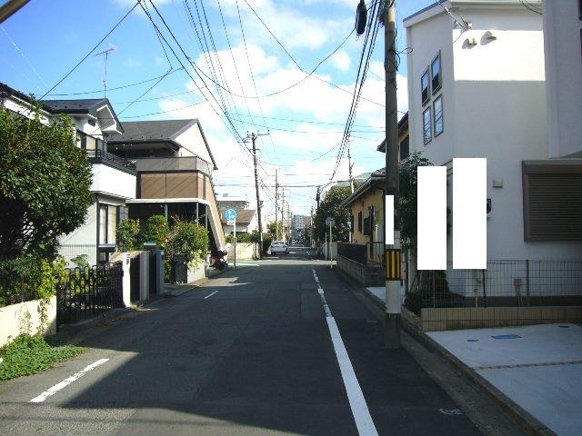 Local photos, including front road. Adjacent road