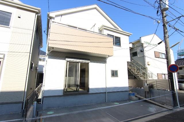 Local appearance photo. 4 Building appearance