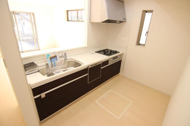 Kitchen. 4 Building Kitchen