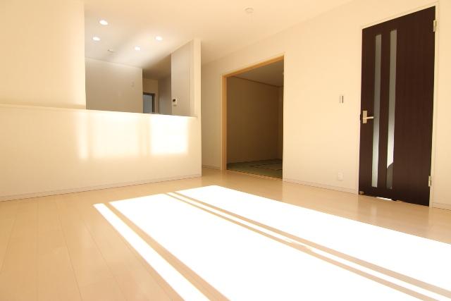 Living. 4 Building Living