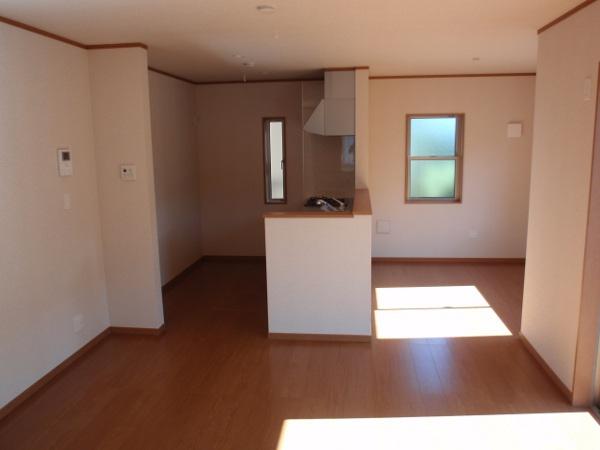 Living. Local (10 May 2013) Shooting