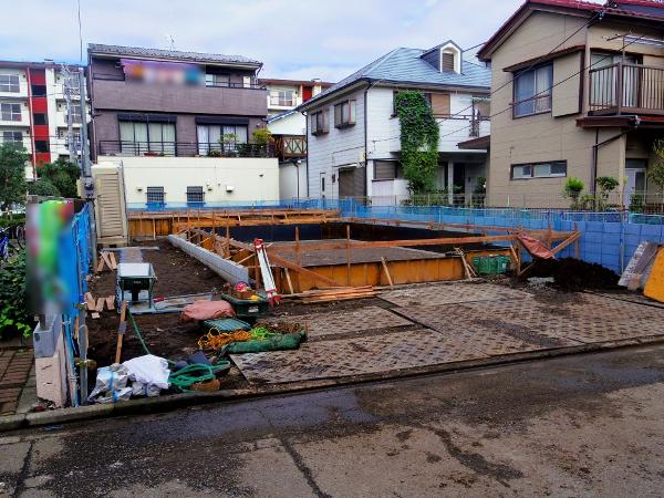 Local appearance photo. 1.2 Building Local (11 May 2013) Shooting