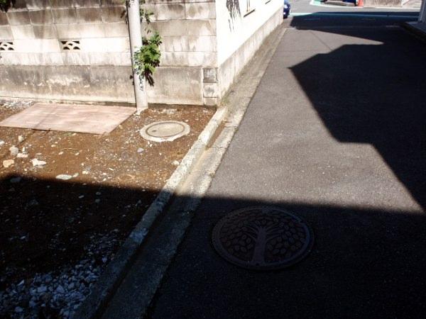 Local photos, including front road. Local (10 May 2013) Shooting