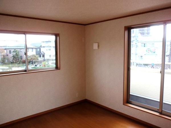 Non-living room. Western-style 5.2 Pledge Balcony side room (11 May 2013) Shooting