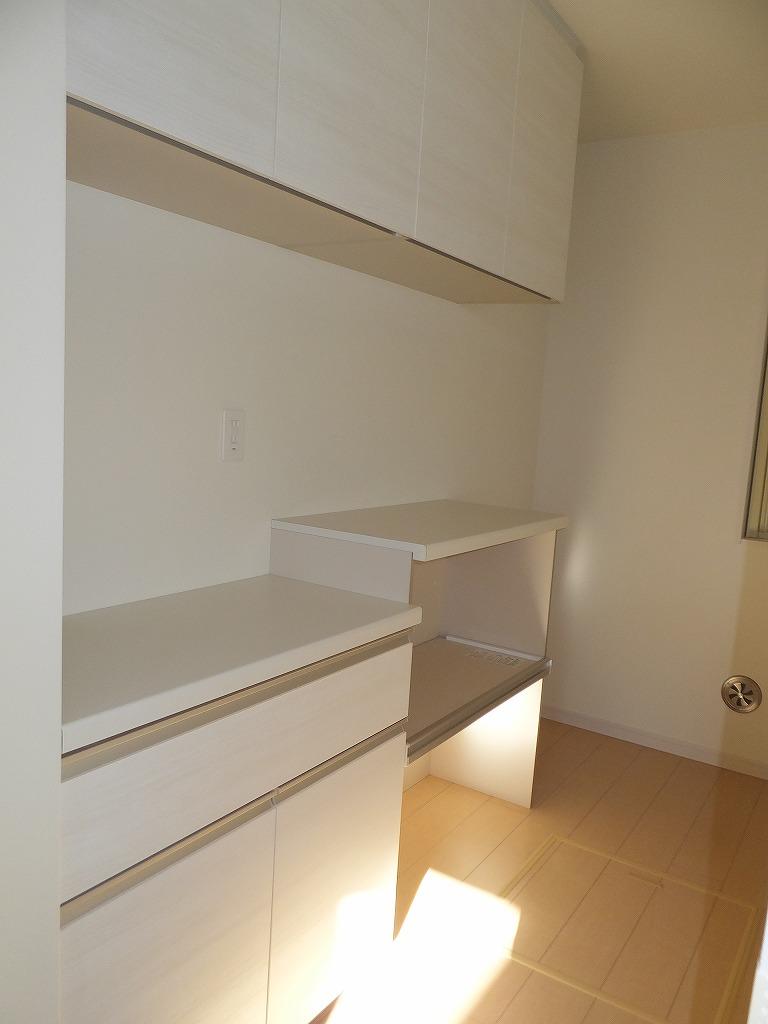 Living. LDK ・ Cupboard