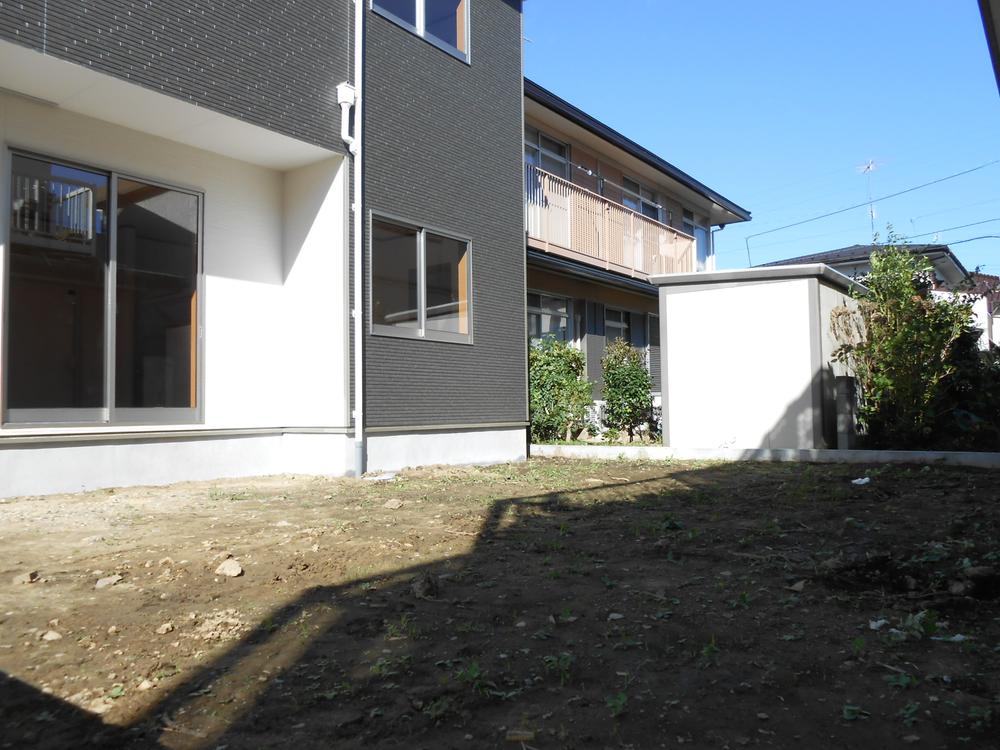 Garden. Local (10 May 2013) Shooting Wide Nantei Yes