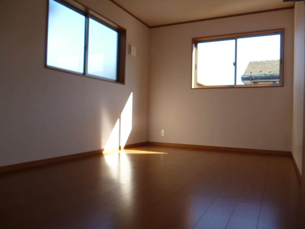 Non-living room. Indoor (10 May 2013) Shooting