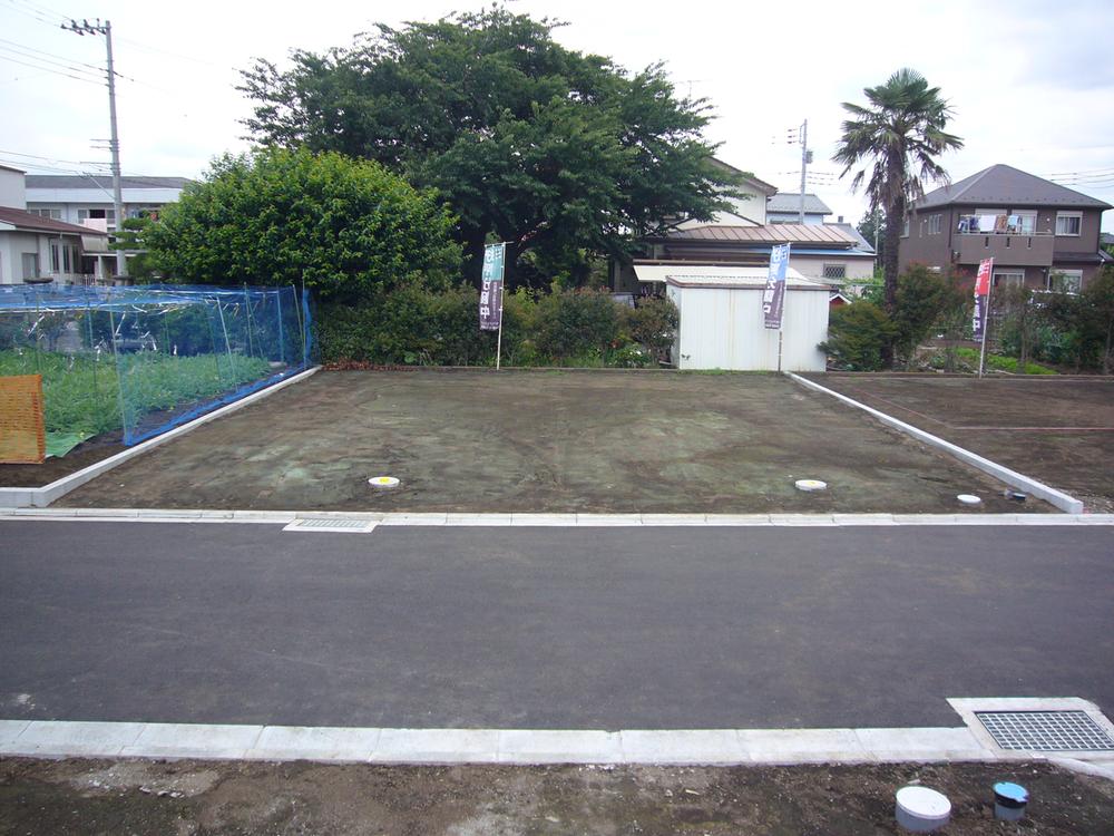 Local land photo. "No.1 compartment photograph" It is shaping land to 10m Seddo to south road. (July 2013) Shooting