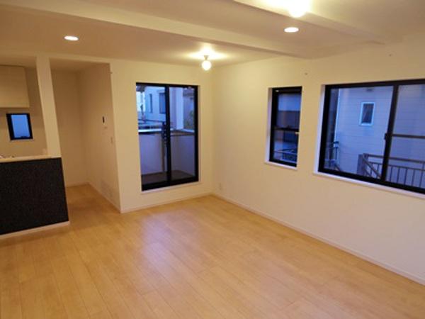 Living. Indoor (11 May 2013) Shooting