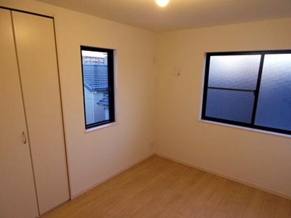 Non-living room. Indoor (11 May 2013) Shooting