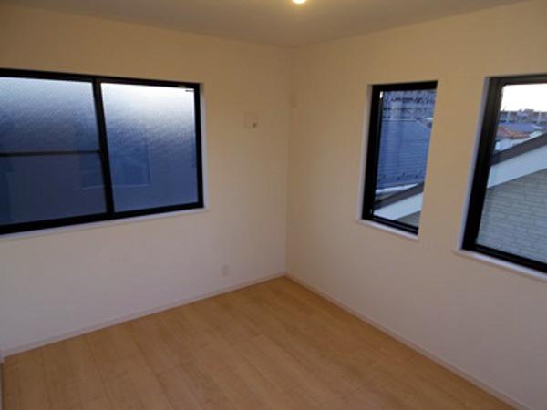 Non-living room. Indoor (11 May 2013) Shooting