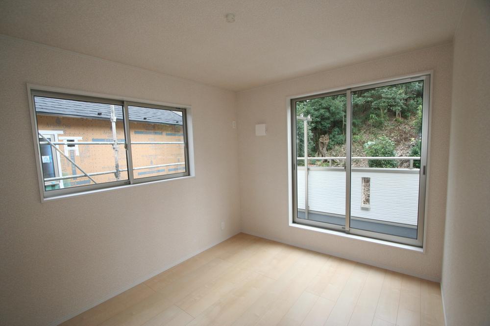 Non-living room. Local (11 May 2013) Shooting