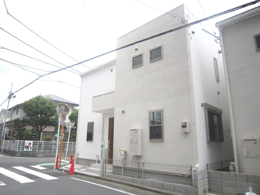 Local appearance photo