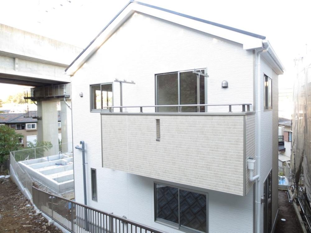 Local appearance photo. 5 Building We have completed. 