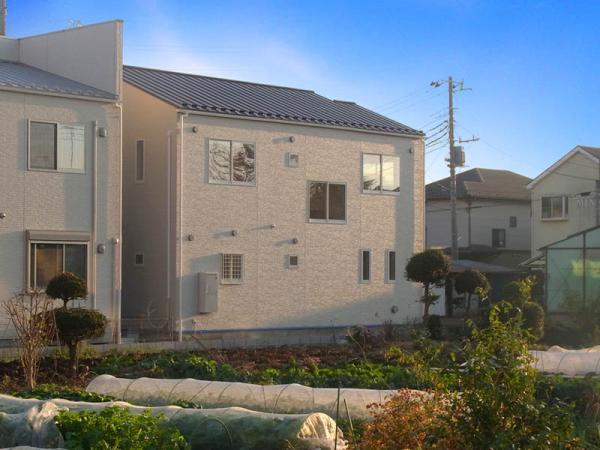 Local appearance photo