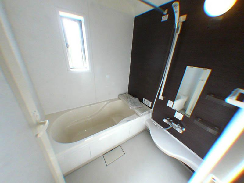 Bathroom. Indoor (12 May 2013) Shooting