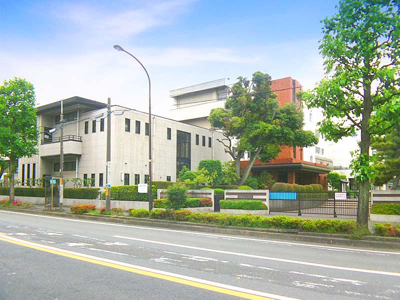 Junior high school. 1000m to Koyama Junior High School