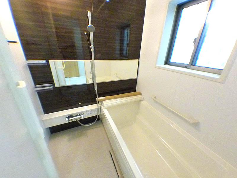 Bathroom. Indoor (June 2013) Shooting