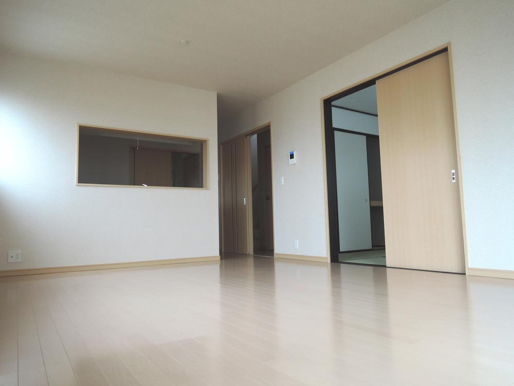 Living. Local (12 May 2013) Shooting