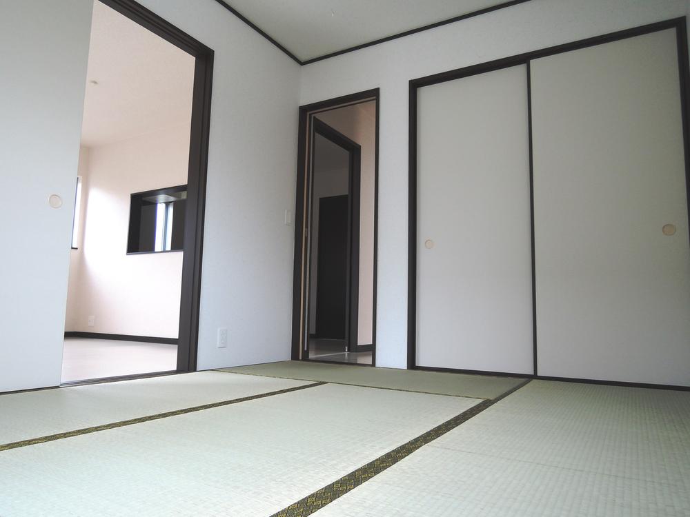 Non-living room. Local (12 May 2013) Shooting