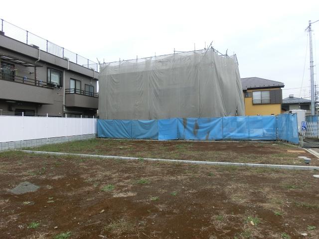 Local land photo. Building 2