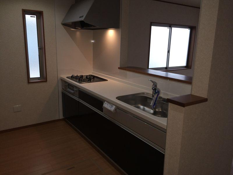 Kitchen. Popular system kitchen is good storage