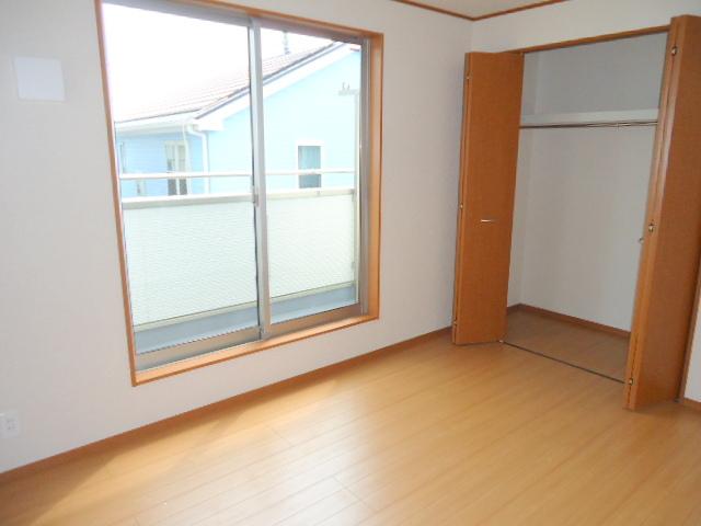 Non-living room. Western-style construction cases