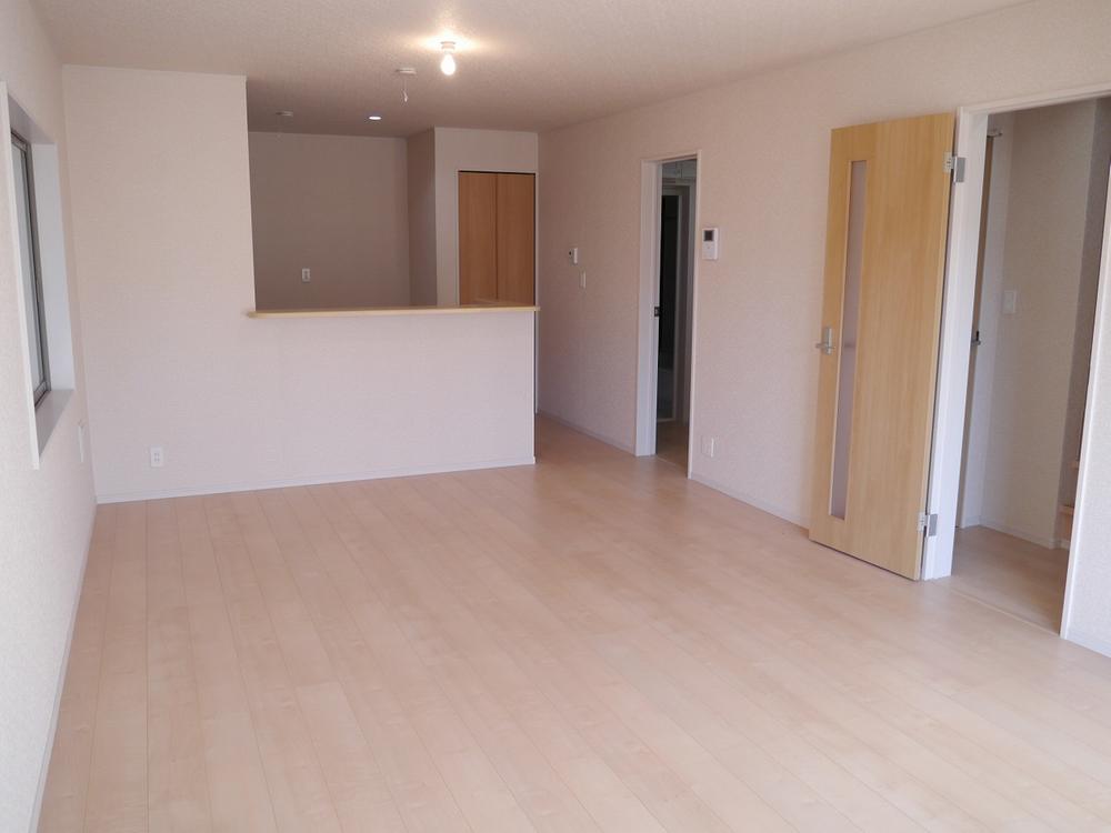 Living. All room pair glass