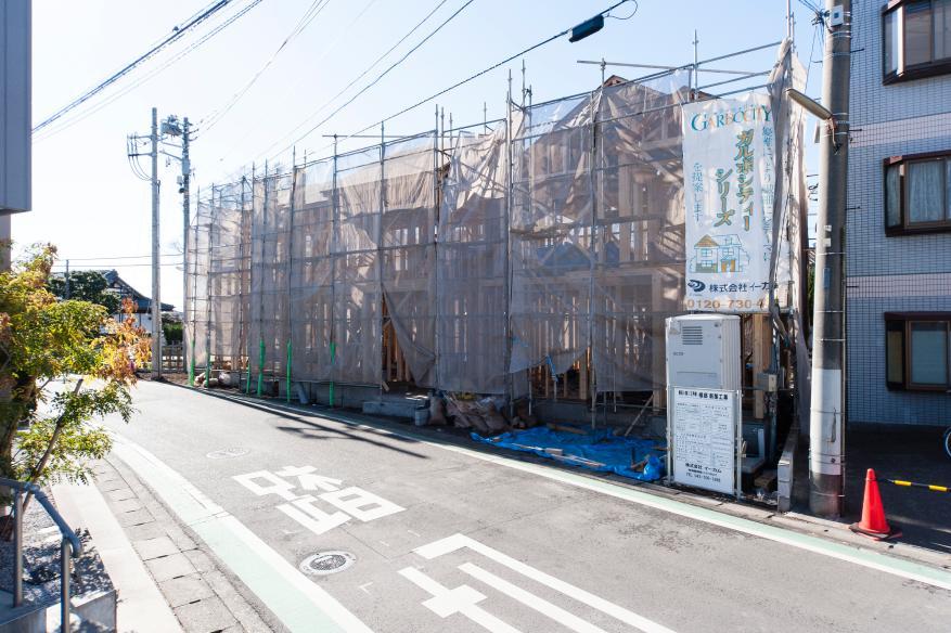 Local appearance photo. Local (12 May 2013) Shooting