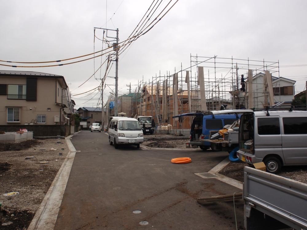 Local photos, including front road. Local (10 May 2013) Shooting