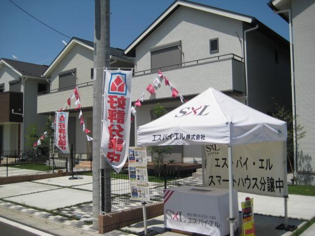 Local photos, including front road. Local (June 2013) Shooting