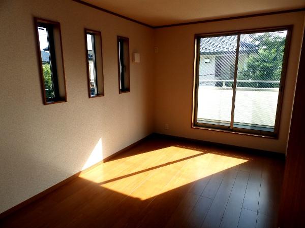 Non-living room. Indoor (10 May 2013) Shooting