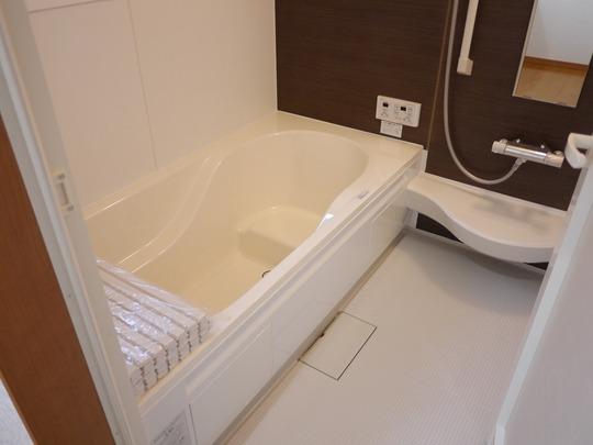 Bathroom. Air Heating drying with unit bus