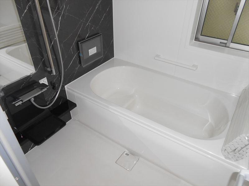 Bathroom. Indoor (12 May 2013) Shooting Building 3