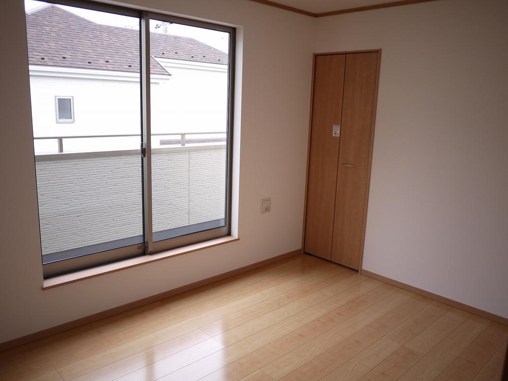 Same specifications photos (Other introspection)