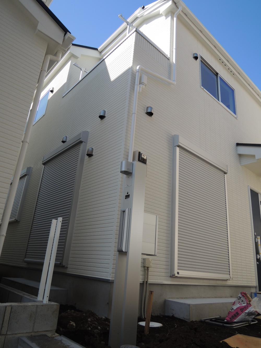 Local appearance photo. Local (12 May 2013) Shooting