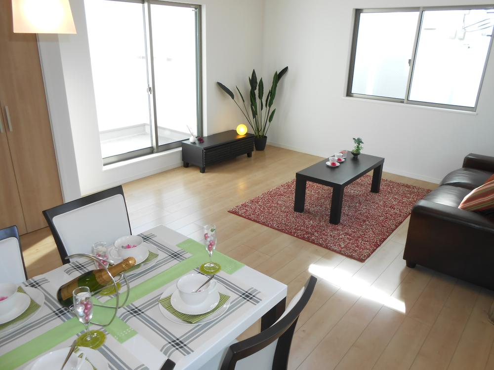 Living. Indoor (11 May 2013) Shooting Building 2