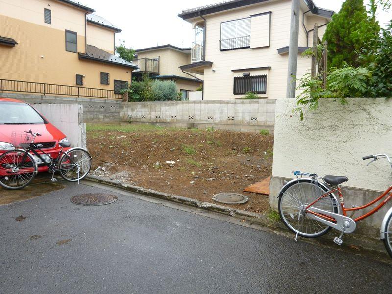 Local land photo. Exterior Photos of October 2013 shooting