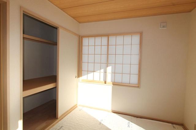 Other introspection. First floor Japanese-style room ・ Indoor (10 May 2013) Shooting