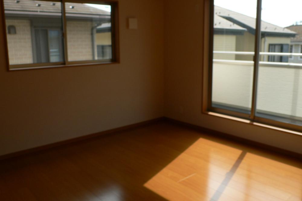 Non-living room. Indoor (10 May 2013) Shooting