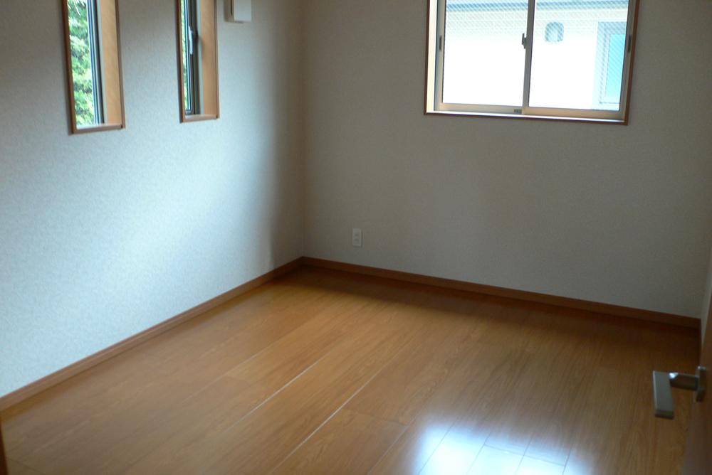 Non-living room. Indoor (10 May 2013) Shooting