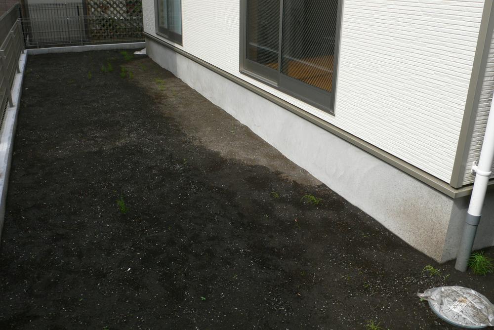 Garden. Local (10 May 2013) Shooting