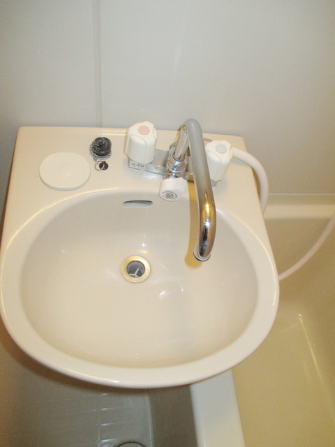 Washroom. It is the washstand